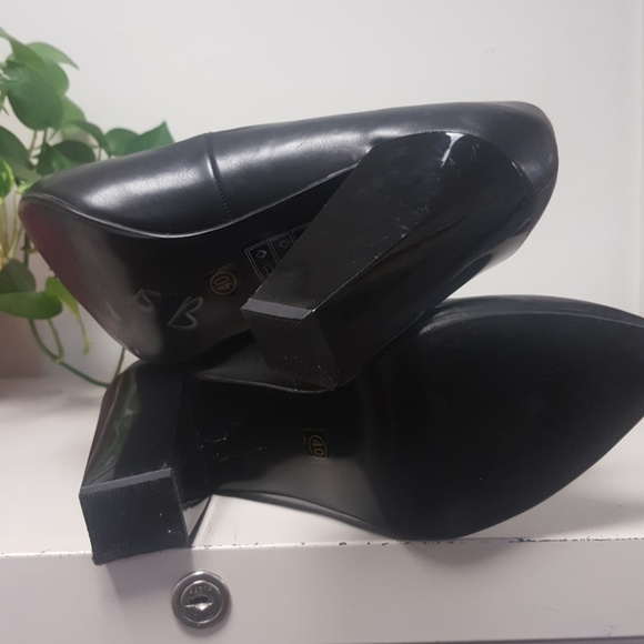 Stunning Block-Heel Leather Pumps - Picture 5 of 8